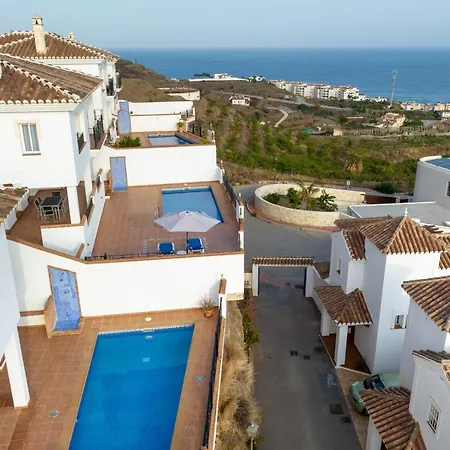 Brisas Del Mar 6 *